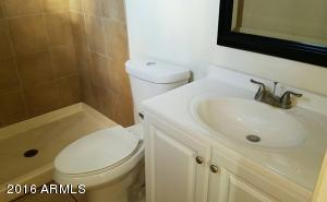 7734 W Earll Dr, Phoenix, AZ 85033 photo 8