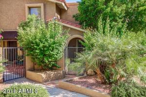 712 E North Ln #2, Phoenix, AZ 85020 photo 2