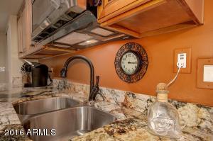 712 E North Ln #2, Phoenix, AZ 85020 photo 17