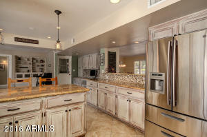 511 E Orangewood Ave, Phoenix, AZ 85020 photo 13