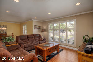 511 E Orangewood Ave, Phoenix, AZ 85020 photo 2