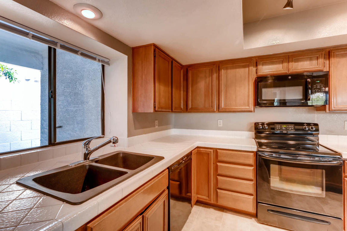 511 W Beverly Ln, Phoenix, AZ 85023 photo 5