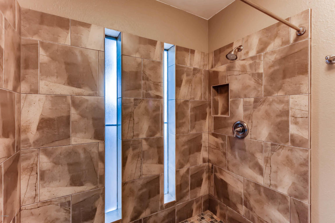 511 W Beverly Ln, Phoenix, AZ 85023 photo 8