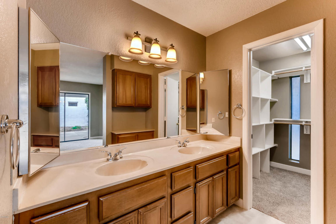 511 W Beverly Ln, Phoenix, AZ 85023 photo 7