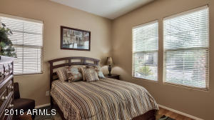 4654 E Sourwood Dr, Gilbert, AZ 85298 photo 8