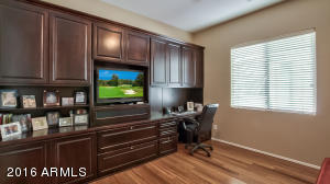 4654 E Sourwood Dr, Gilbert, AZ 85298 photo 9