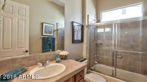 4654 E Sourwood Dr, Gilbert, AZ 85298 photo 7