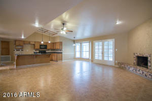 831 E Braeburn Dr, Phoenix, AZ 85022 photo 4