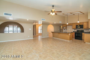 831 E Braeburn Dr, Phoenix, AZ 85022 photo 3
