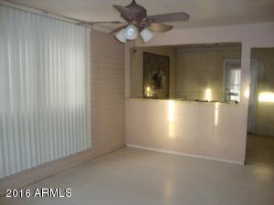 2319 N 40th Dr, Phoenix, AZ 85009 photo 4