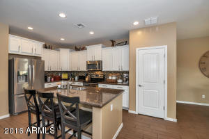 3008 E Shannon St, Gilbert, AZ 85295 photo 3