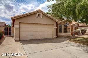 461 E Cantebria Dr, Gilbert, AZ 85296 photo 1