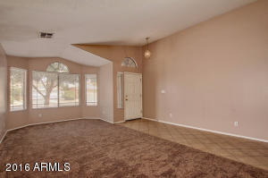 461 E Cantebria Dr, Gilbert, AZ 85296 photo 9