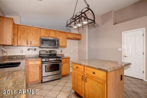 461 E Cantebria Dr, Gilbert, AZ 85296 photo 5