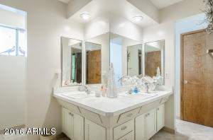 1301 W Lawrence Ln, Phoenix, AZ 85021 photo 17