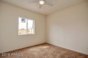 906 W Cinnabar Ave, Phoenix, AZ 85021 photo 18