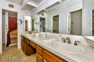 957 E Lois Ln, Phoenix, AZ 85020 photo 15