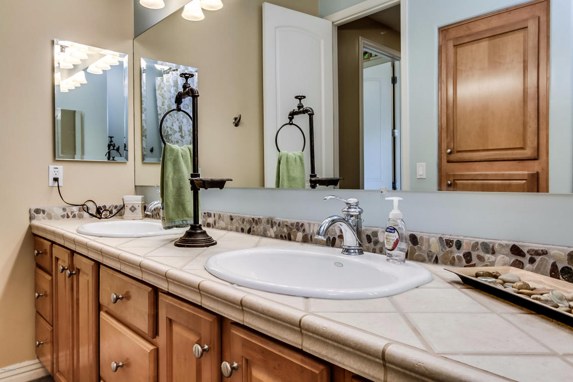 1321 E Catclaw St, Gilbert, AZ 85296 photo 33