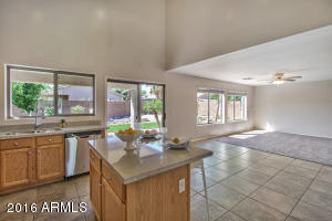 3305 E Hampton Ln, Gilbert, AZ 85295 photo 9