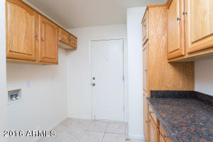 4605 E Lariat Ln, Phoenix, AZ 85050 photo 18