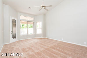 4605 E Lariat Ln, Phoenix, AZ 85050 photo 12