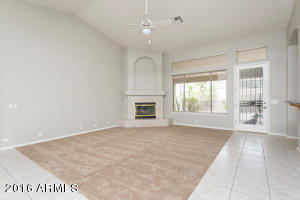 4605 E Lariat Ln, Phoenix, AZ 85050 photo 8