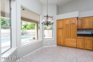 4605 E Lariat Ln, Phoenix, AZ 85050 photo 4