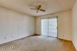5202 E Half Moon Dr, Phoenix, AZ 85044 photo 5