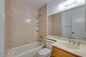 5202 E Half Moon Dr, Phoenix, AZ 85044 photo 11