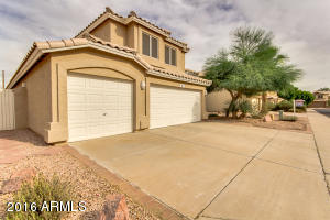 901 S Surfside Dr, Gilbert, AZ 85233 photo 2