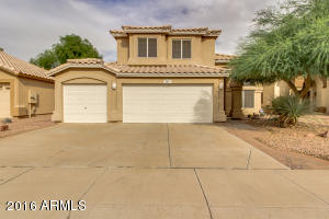 901 S Surfside Dr, Gilbert, AZ 85233 photo 1