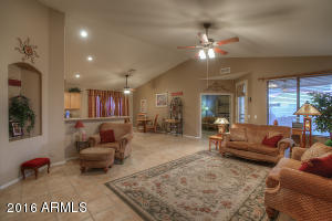 853 S Roca Ct, Gilbert, AZ 85296 photo 2