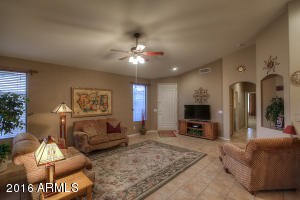 853 S Roca Ct, Gilbert, AZ 85296 photo 3
