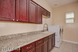 3116 E Maplewood Ct, Gilbert, AZ 85297 photo 9