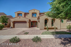 3116 E Maplewood Ct, Gilbert, AZ 85297 photo 2