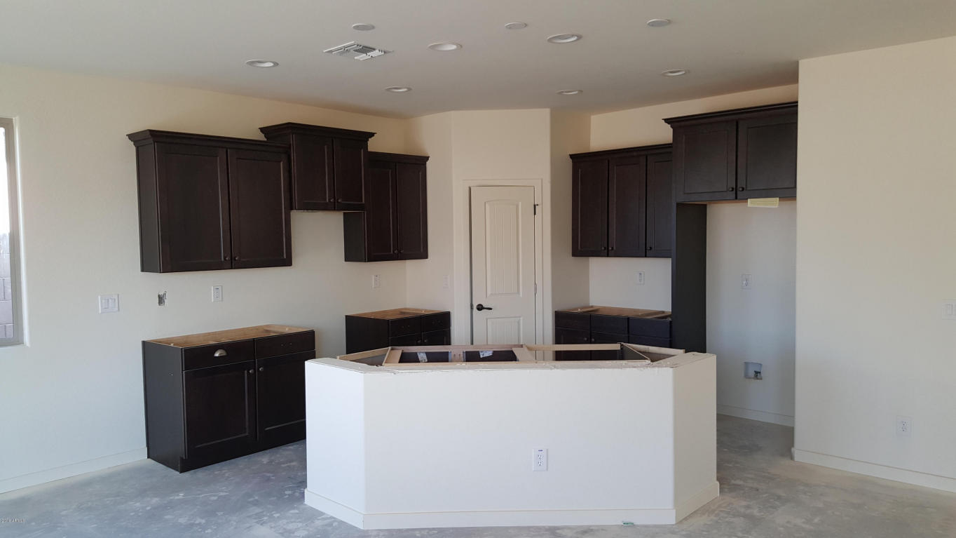 2822 E Russell St, Mesa, AZ 85213 photo 3