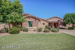 2814 E Arrowhead Trl, Gilbert, AZ 85297 photo 2