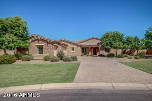 2814 E Arrowhead Trl, Gilbert, AZ 85297 photo 1