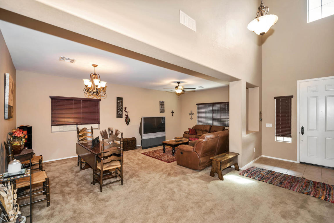 2720 E Narrowleaf Dr, Gilbert, AZ 85298 photo 3