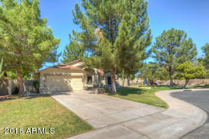 720 W Kyle Ct, Gilbert, AZ 85233 photo 2