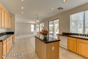 3296 E Maplewood St, Gilbert, AZ 85297 photo 9