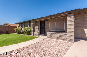 2247 S Emerson Cir, Mesa, AZ 85210 photo 2