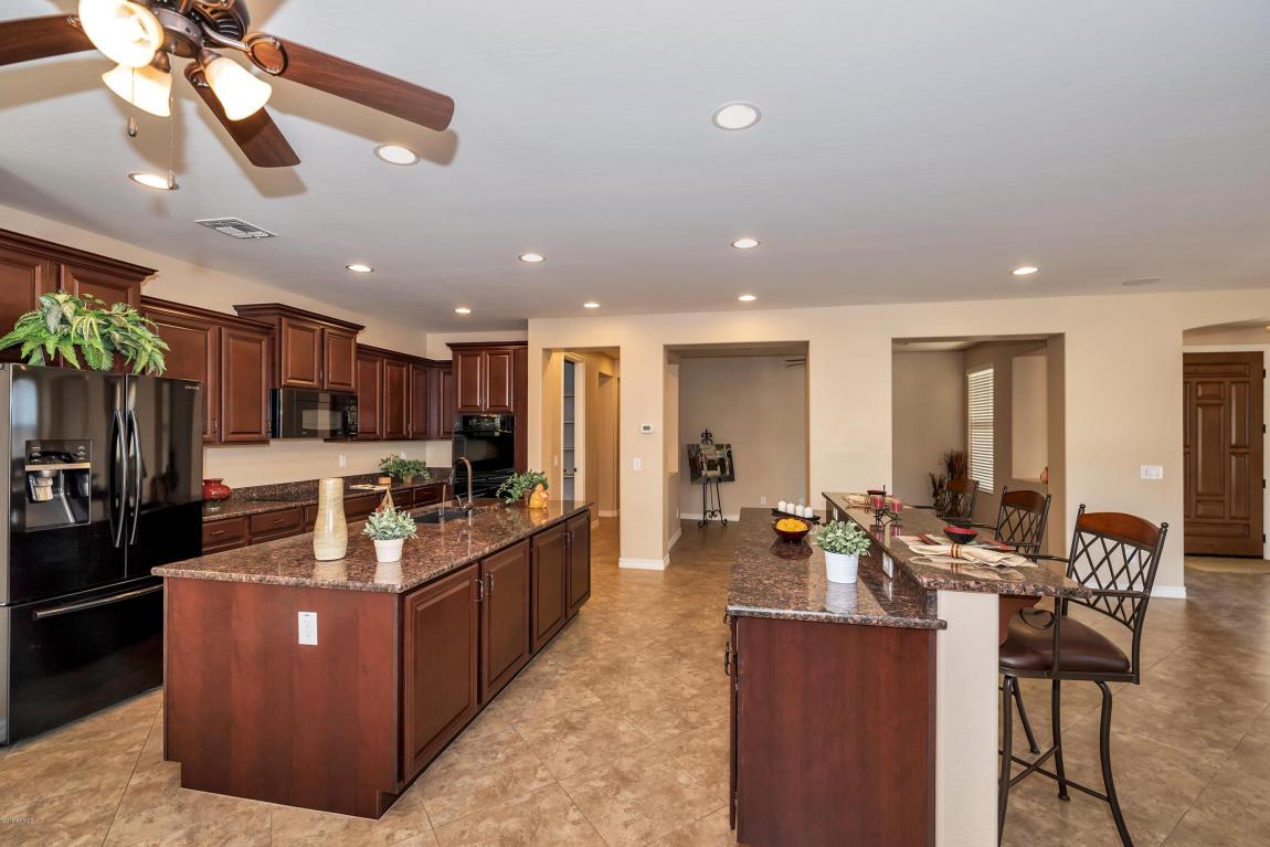 2446 E Orleans Dr, Gilbert, AZ 85298 photo 10