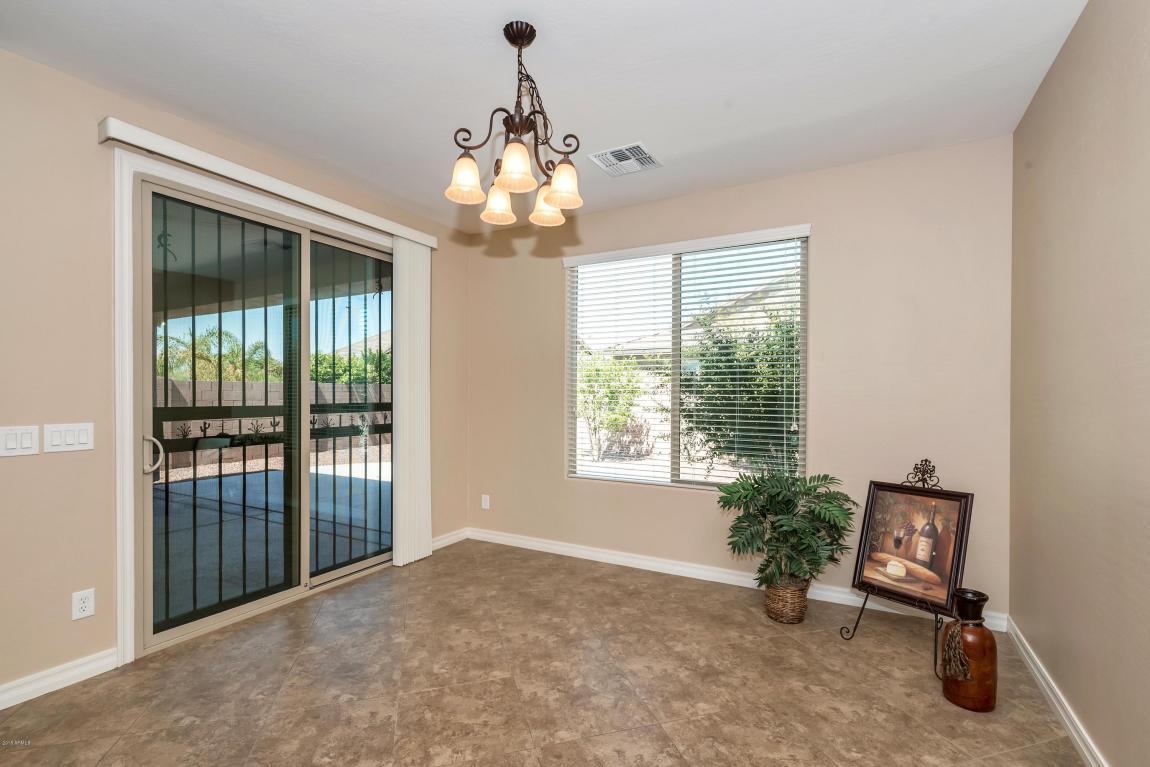 2446 E Orleans Dr, Gilbert, AZ 85298 photo 9