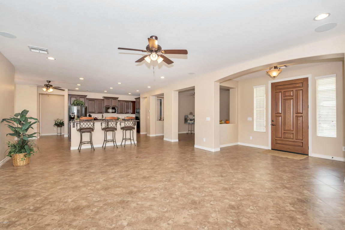 2446 E Orleans Dr, Gilbert, AZ 85298 photo 5