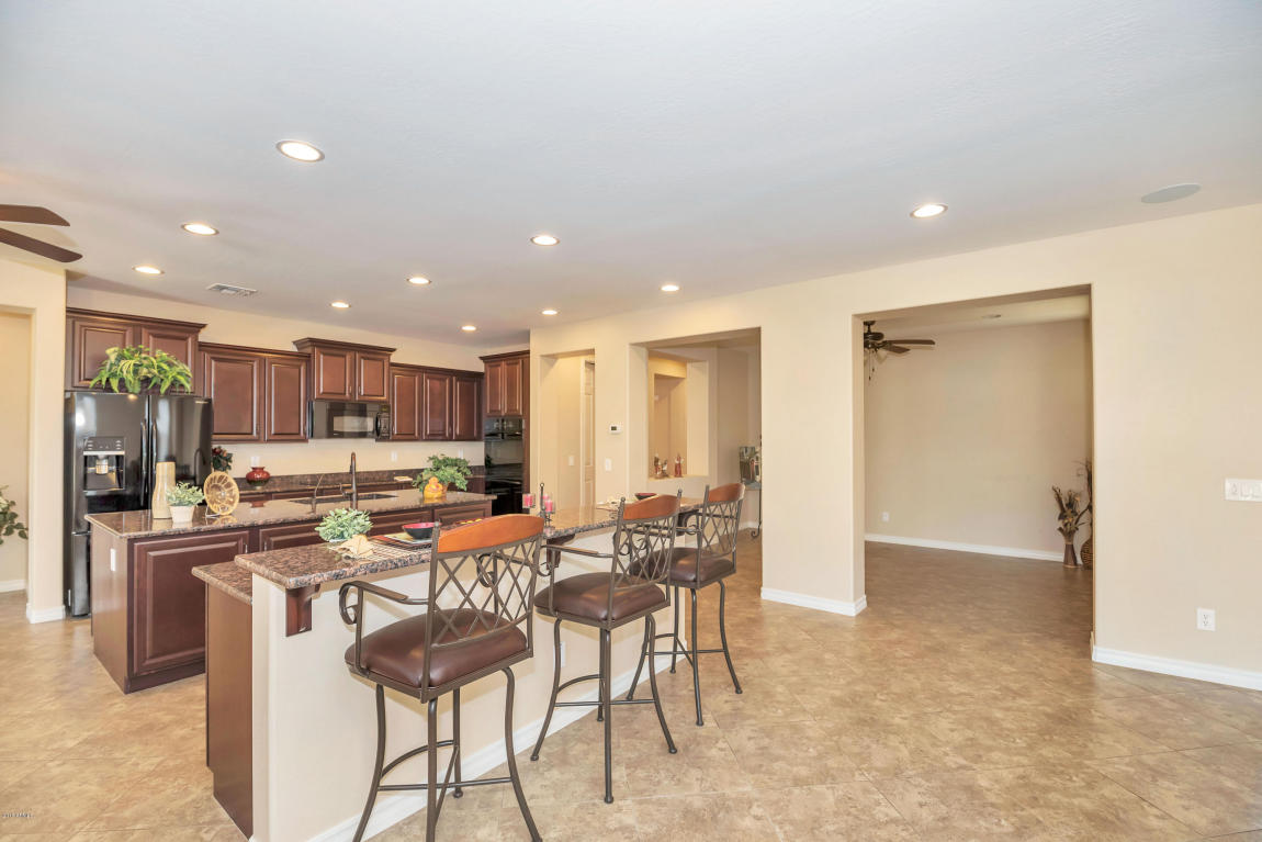 2446 E Orleans Dr, Gilbert, AZ 85298 photo 7