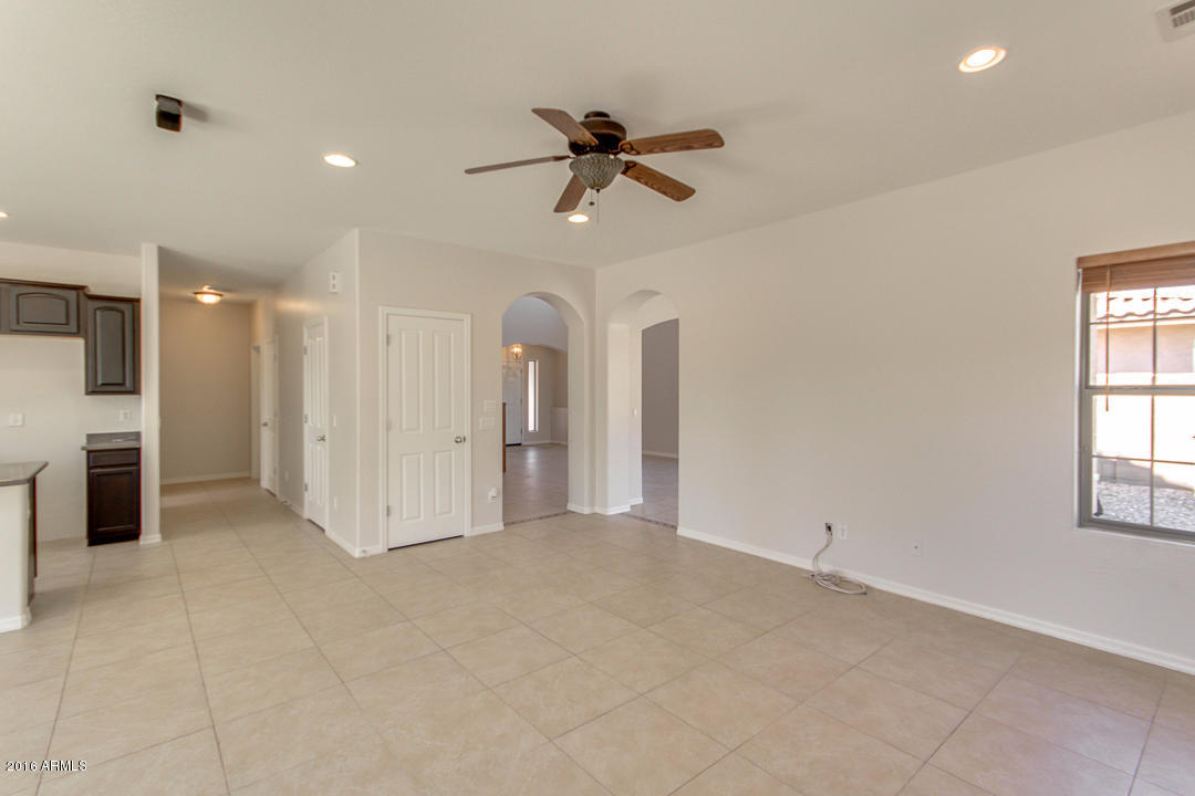 1121 E Blue Spruce Ln, Gilbert, AZ 85298 photo 23