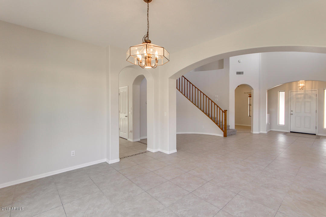 1121 E Blue Spruce Ln, Gilbert, AZ 85298 photo 8