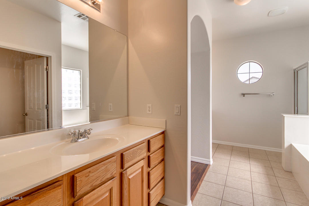 1121 E Blue Spruce Ln, Gilbert, AZ 85298 photo 30