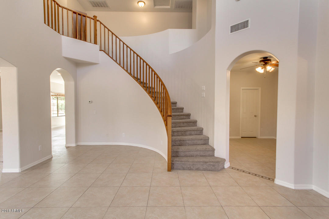 1121 E Blue Spruce Ln, Gilbert, AZ 85298 photo 10
